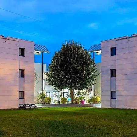 Hotel The Originals Access, Innostar 2*