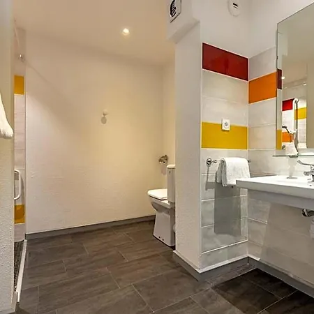 The Originals Access, Innostar Otel 2*