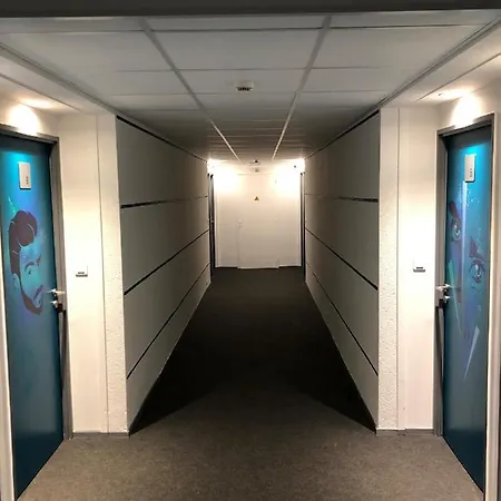 The Originals Access, Innostar מלון