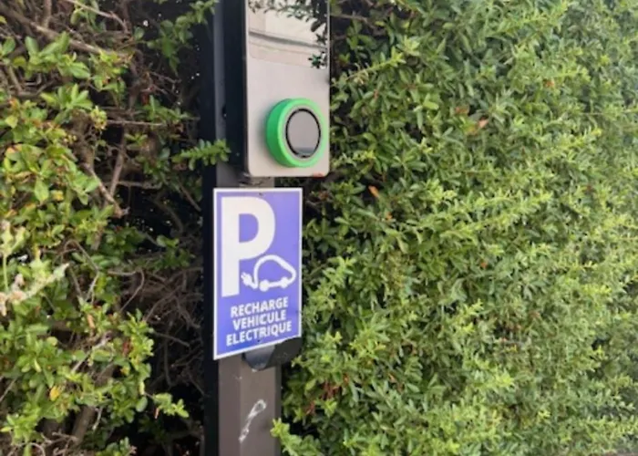 The Originals Access, Innostar Otel